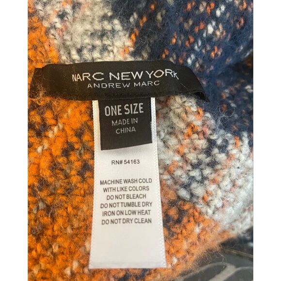 Marc New York Andrew Marc Poncho Cape OSFM One Size Asymmetrical Fringe Toggle - Picture 5 of 6